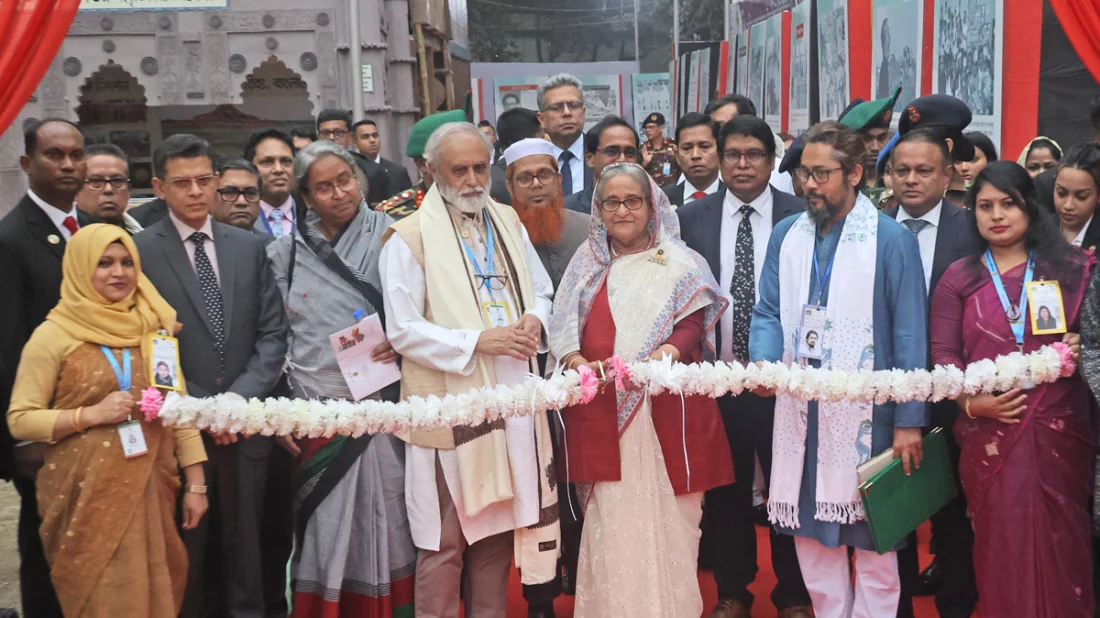 অমর একুশে গ্রন্থমেলা উদ্বোধন করলেন প্রধানমন্ত্রী