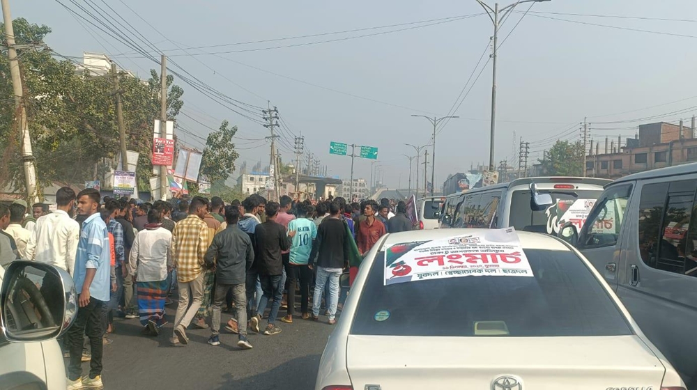 আগরতলা অভিমুখে লংমার্চ: পথে পথে নেতাকর্মীদের ঢল